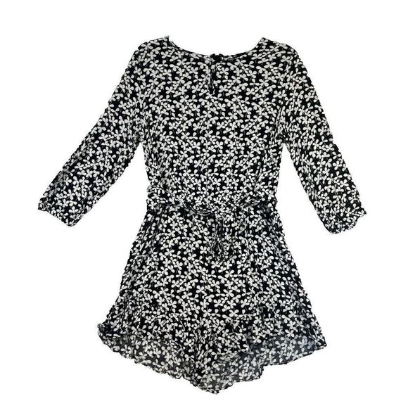 Who What Wear Romper Shorts Ruffle Black White Clover Floral Size Medium - Picture 1 of 8
